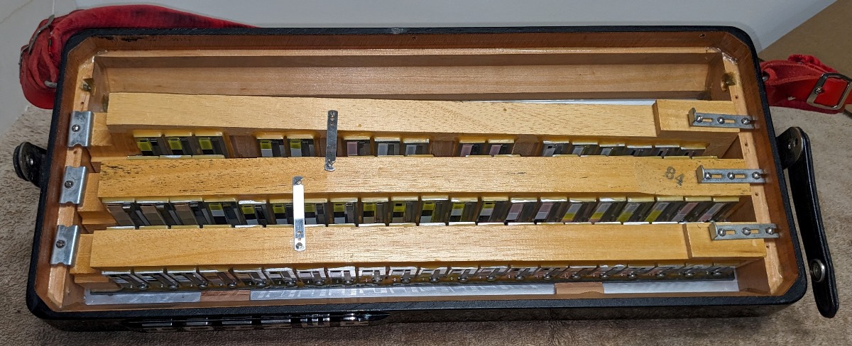 Hohner Tango II S Accordion