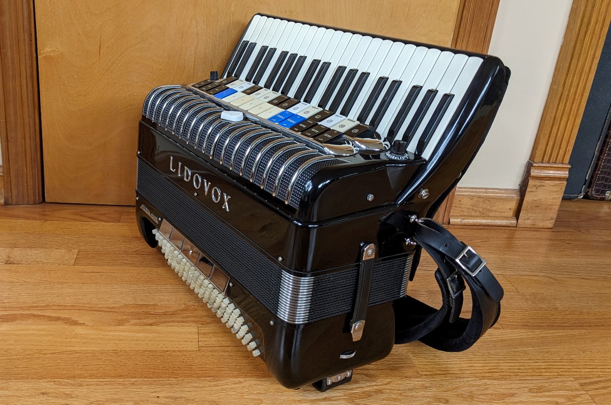 Lidovox Professional Accordion