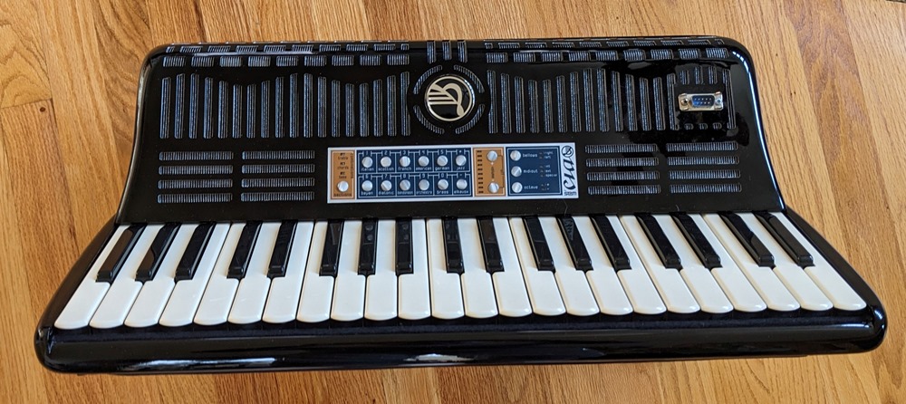 SEM-CIAO-Reedless MIDI Accordion
