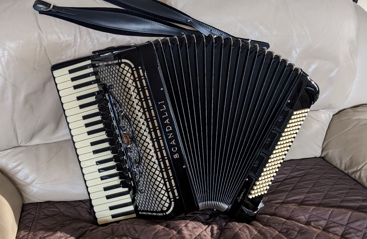 Scandalli Super VI Accordion