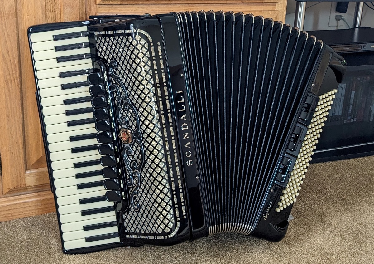 Scandalli Super VI Accordion