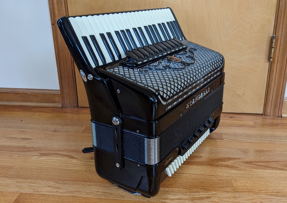 Scandalli Super VI Accordion