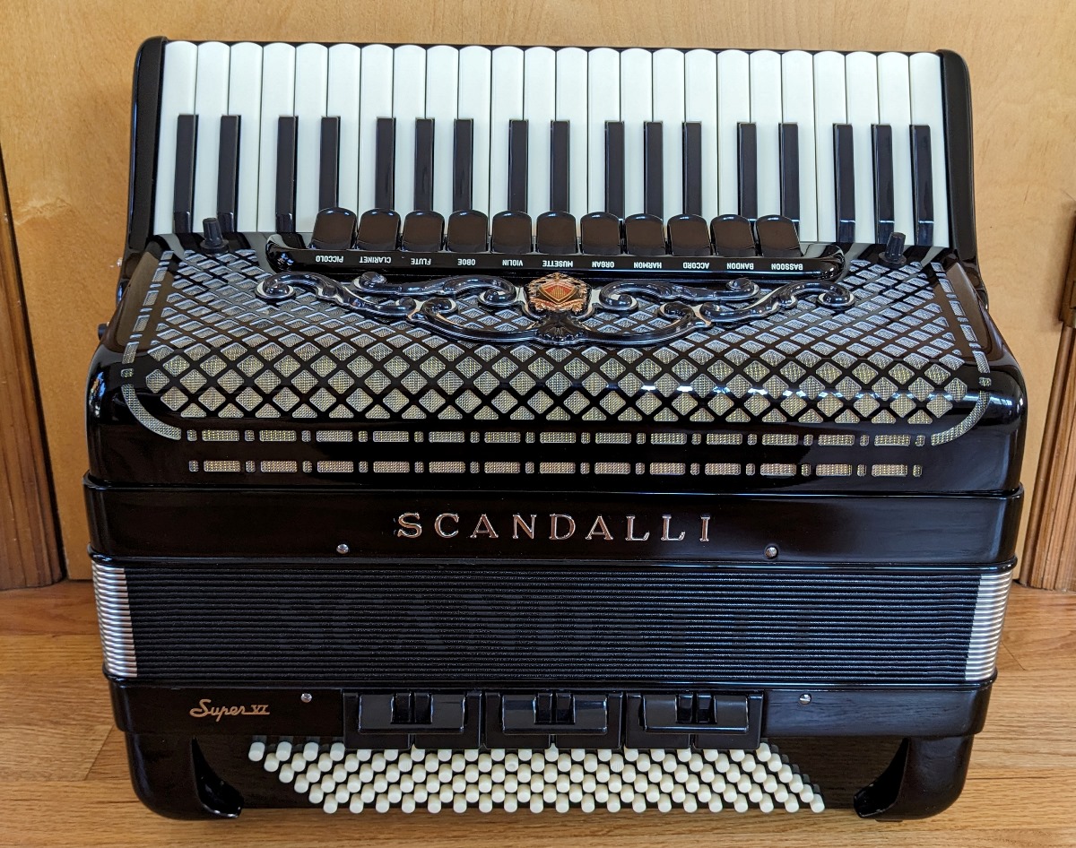 Scandalli Super VI Accordion