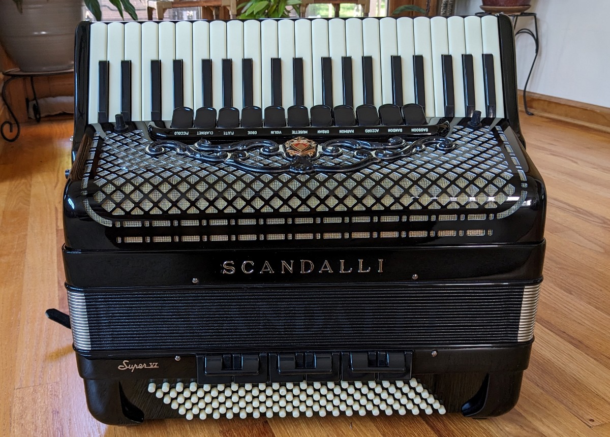 Scandalli Super VI Accordion