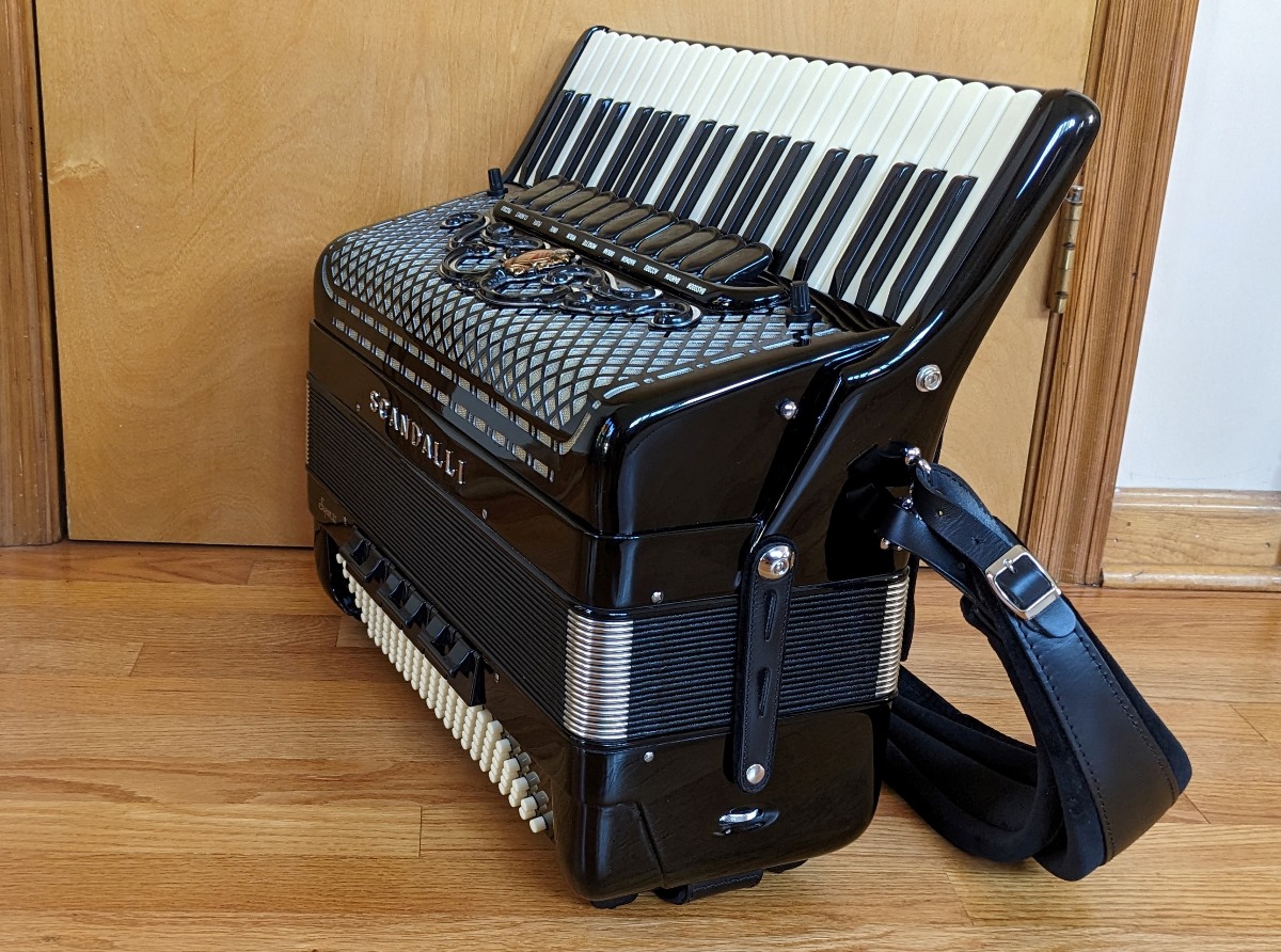 Scandalli Super VI Accordion