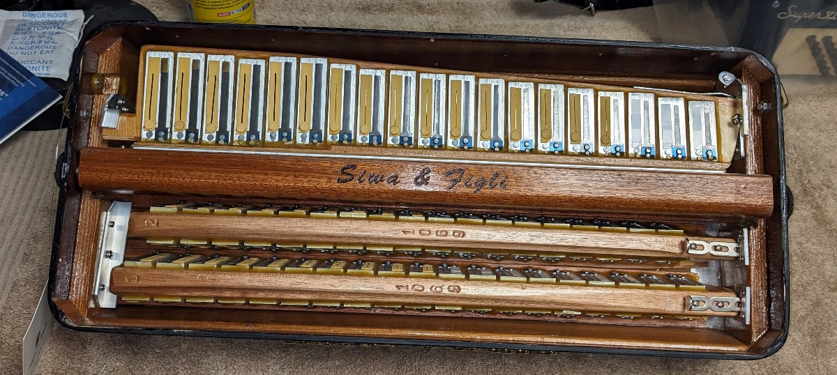 Siwa & Figli Cobra 37 Accordion