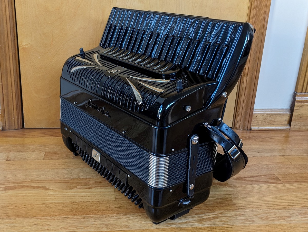 Sonola SS20 Accordion