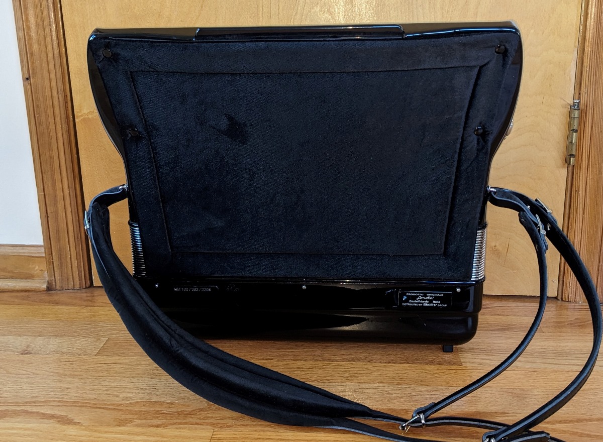 Sonola SS20 Accordion