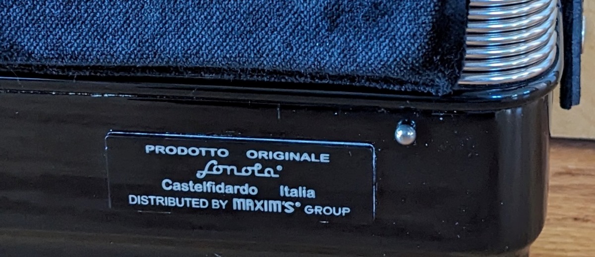 Sonola SS20 Accordion