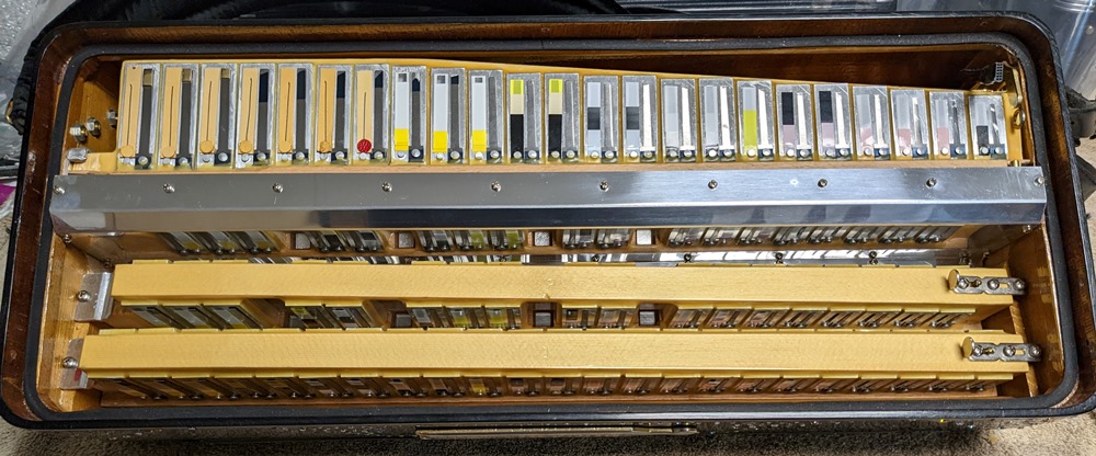 Bugari Gold MIDI Accordion