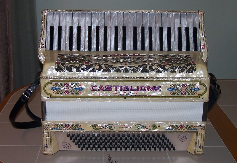 Castiglione Special Model Accordion