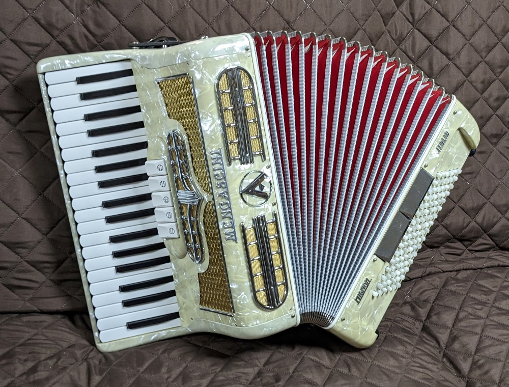 Mengascini Accordion