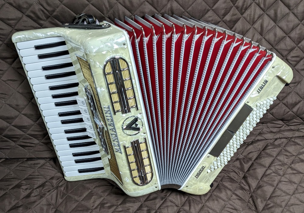 Mengascini Accordion