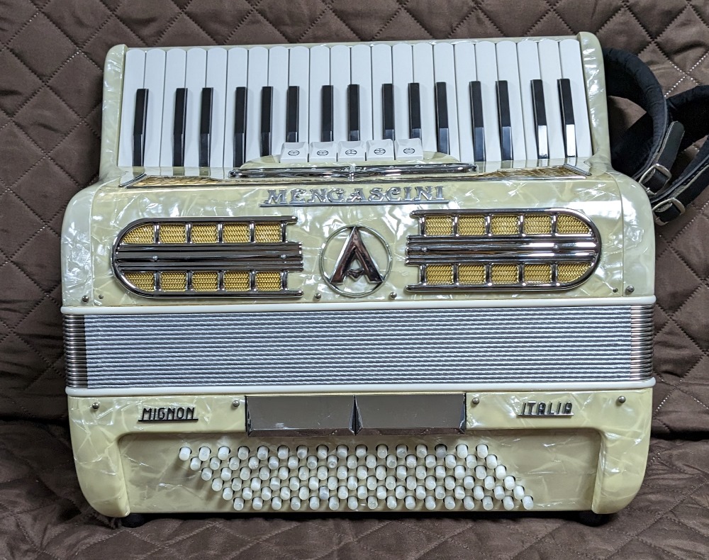 Mengascini Accordion