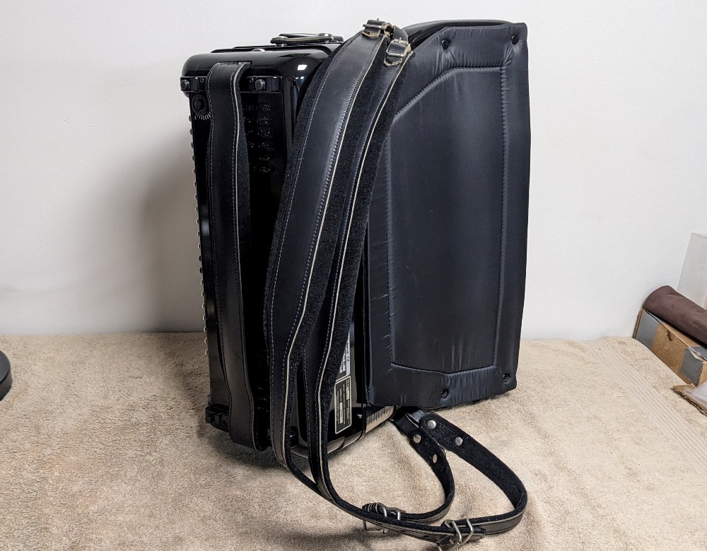 Roland FR-7X Accordion