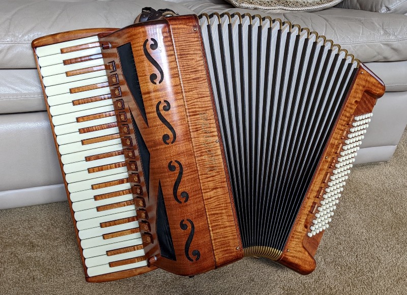 Victoria Poeta Accordion